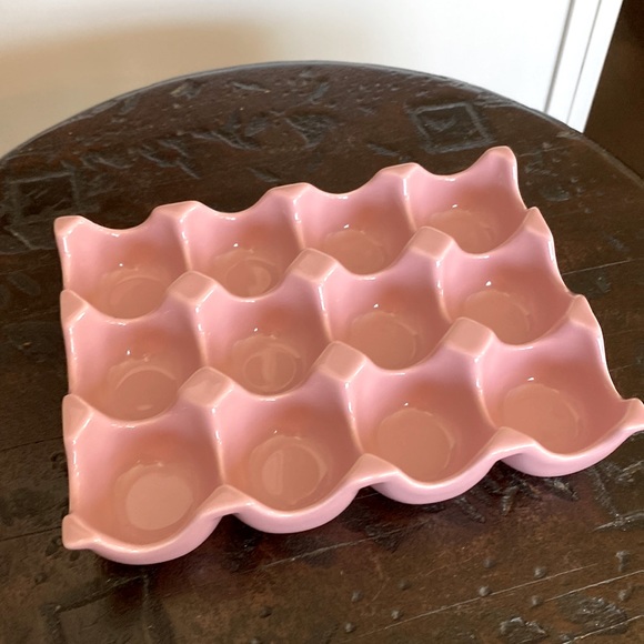 Chantal Pink Ceramic Egg Crate/Holder - Picture 1 of 6